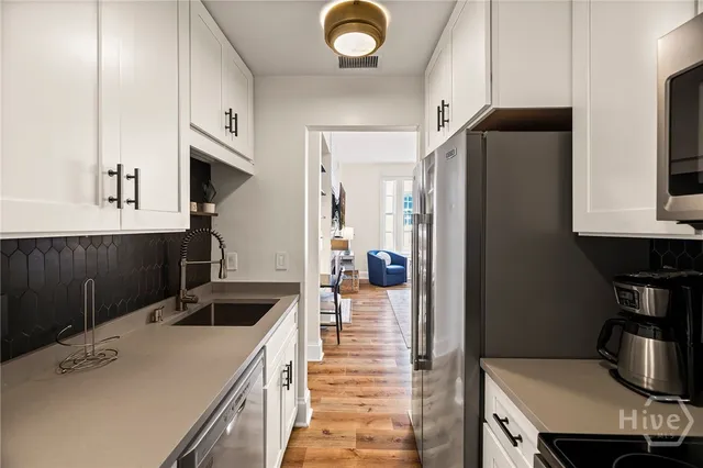 $600,000 | 105 West Oglethorpe Avenue, Unit 203, Savannah, GA 31401