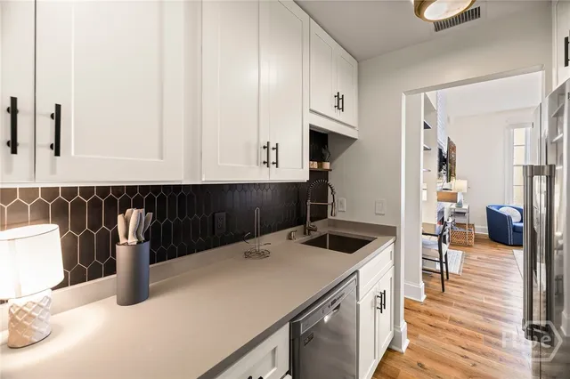 $600,000 | 105 West Oglethorpe Avenue, Unit 203, Savannah, GA 31401