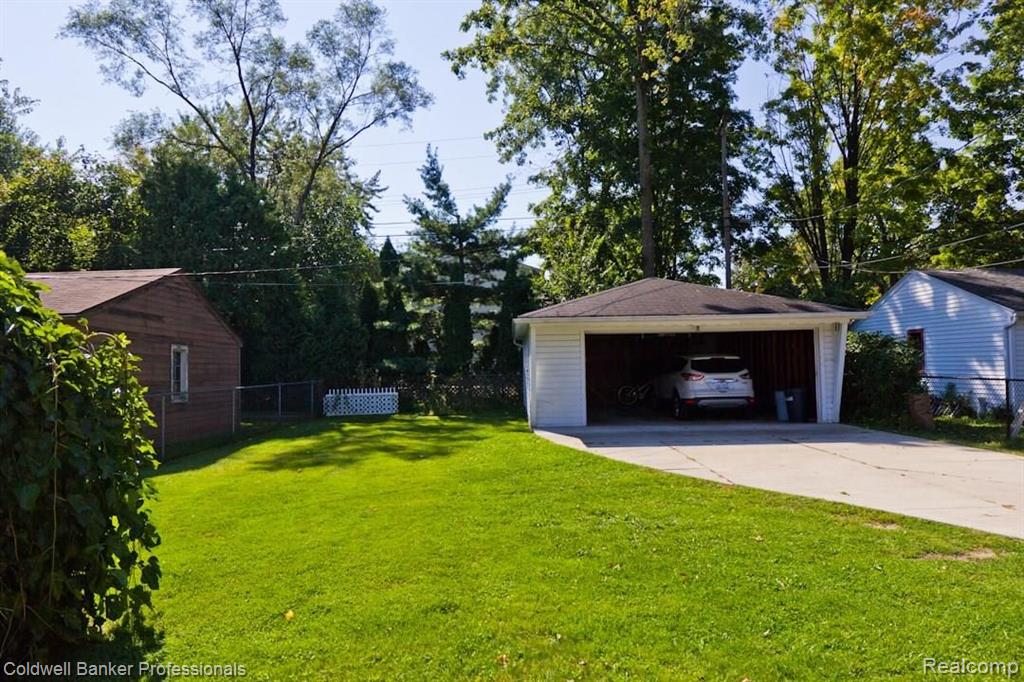 2626 Windemere Road Birmingham, MI 48009 - Photo 26 of 29