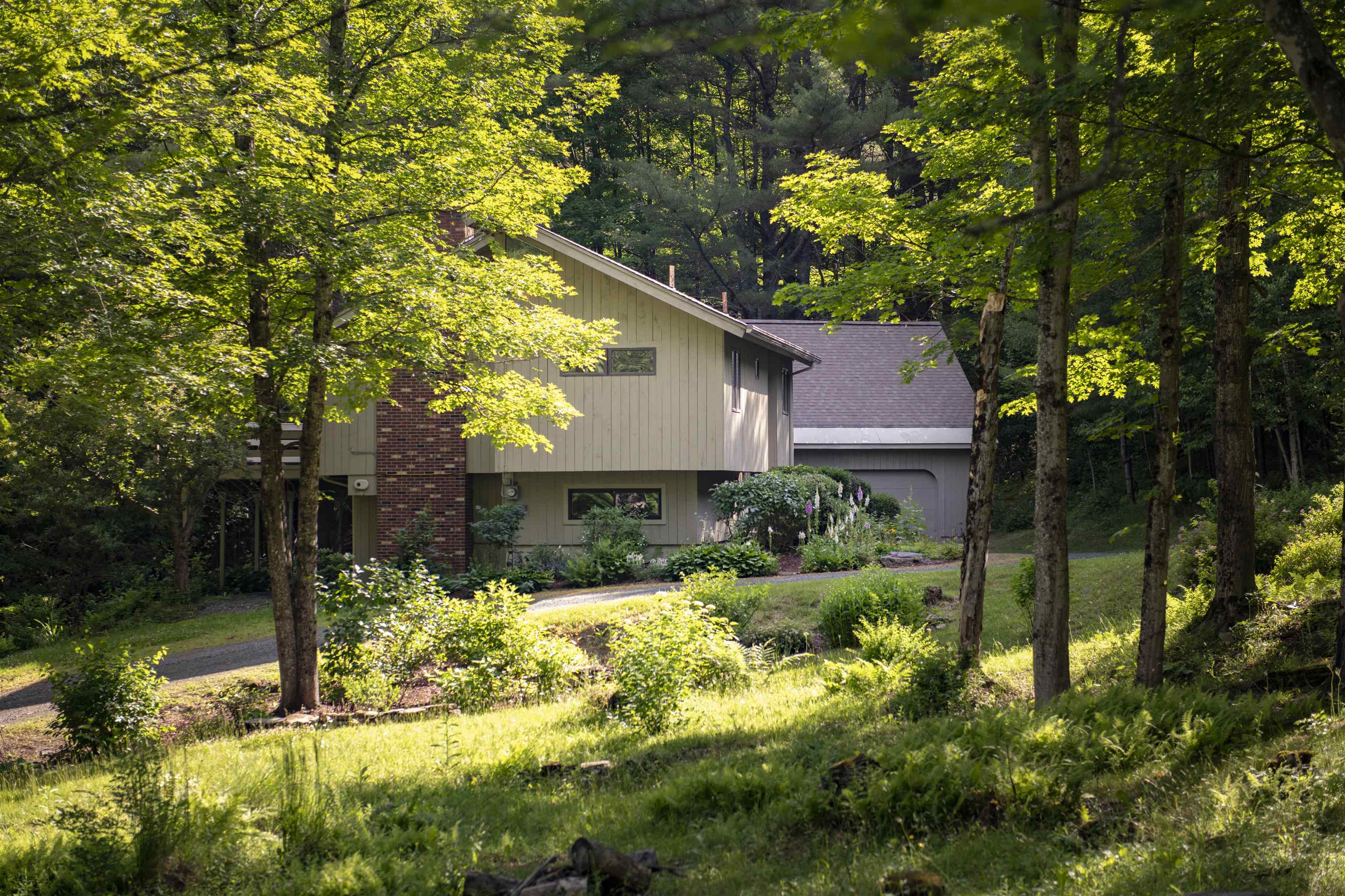 2405 Willard Road Hartford, VT 05059 - Photo 33 of 33 Gallery Image 33
