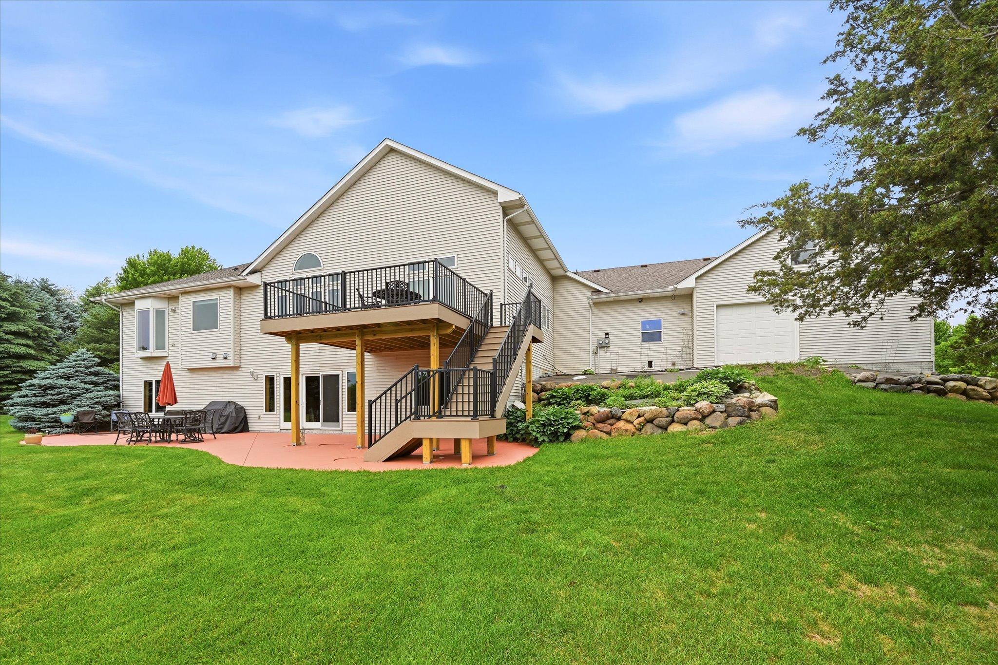 21005 Sunnyhill Lane Corcoran, MN 55340 - Photo 17 of 33