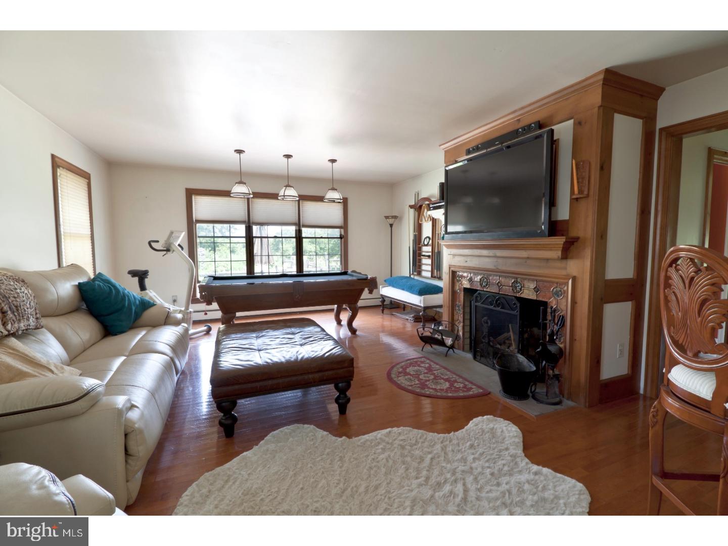 2375 Forest Grove Road Furlong, PA 18925 - Photo 11 of 25 Gallery Image 11