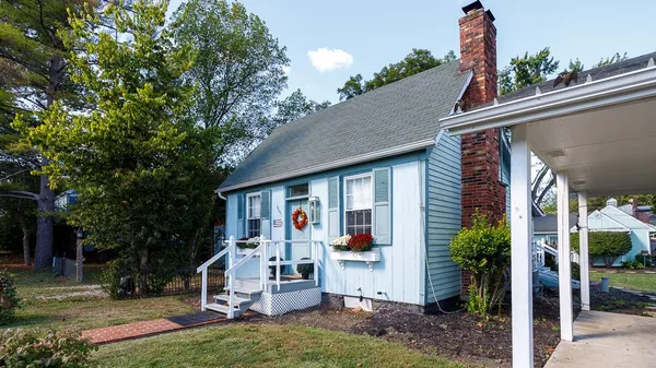 $299,900 | 19051 Mount Street, Metamora, IN 47030