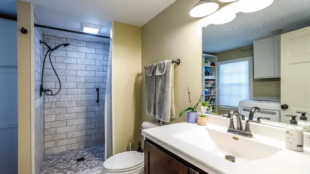 $299,900 | 19051 Mount Street, Metamora, IN 47030