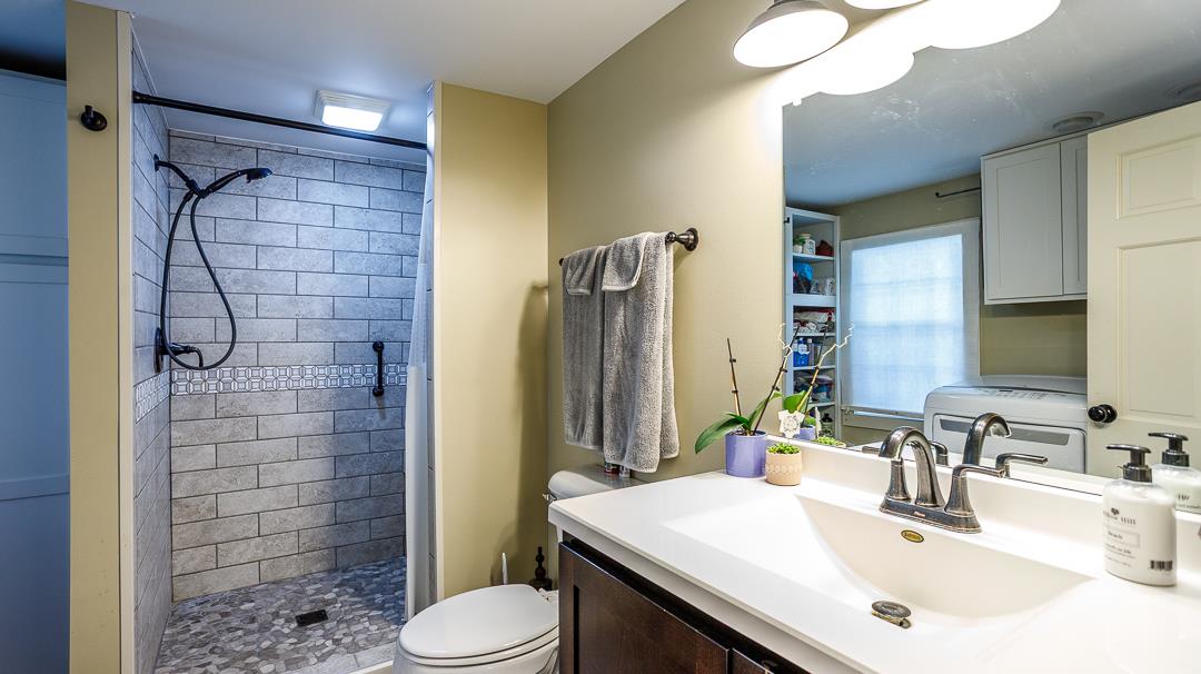 19051 Mount Street Metamora, IN 47030 - Photo 18 of 51 Master Bath