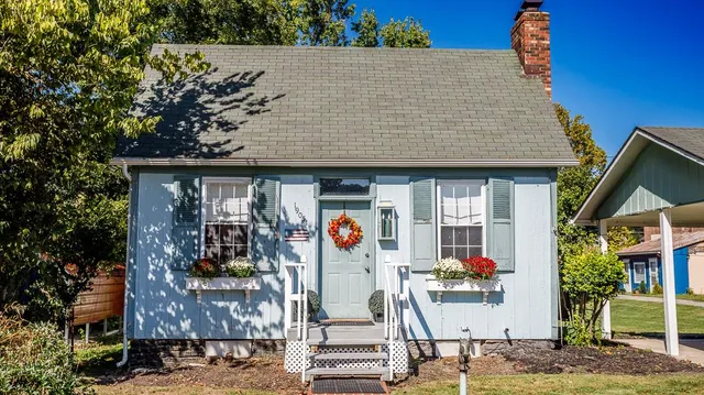 $299,900 | 19051 Mount Street, Metamora, IN 47030