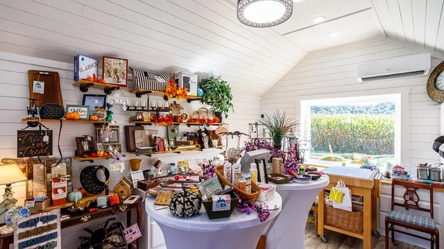 $299,900 | 19051 Mount Street, Metamora, IN 47030