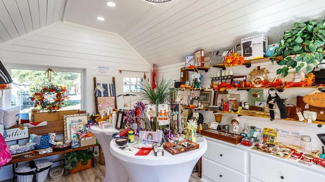 $299,900 | 19051 Mount Street, Metamora, IN 47030