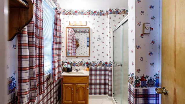 $299,900 | 19051 Mount Street, Metamora, IN 47030