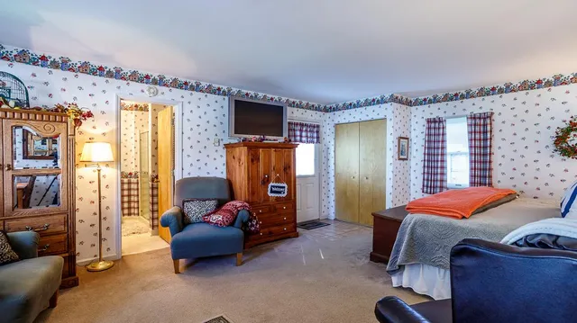 $299,900 | 19051 Mount Street, Metamora, IN 47030