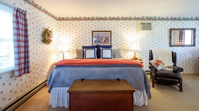 $299,900 | 19051 Mount Street, Metamora, IN 47030