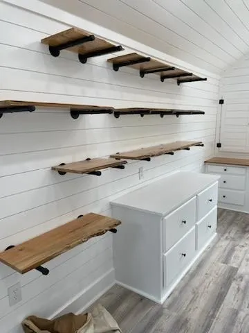 $299,900 | 19051 Mount Street, Metamora, IN 47030