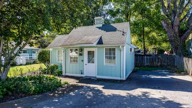 $299,900 | 19051 Mount Street, Metamora, IN 47030