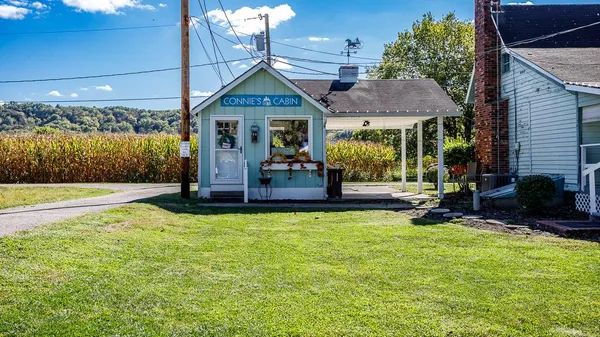 $299,900 | 19051 Mount Street, Metamora, IN 47030