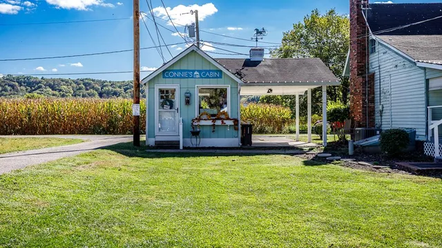 $299,900 | 19051 Mount Street, Metamora, IN 47030