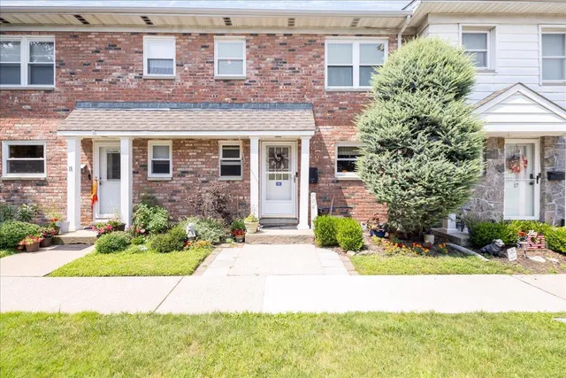 front view of house with a yard