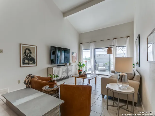 $2,600 | 7010 Spring Briar, San Antonio, TX 78209