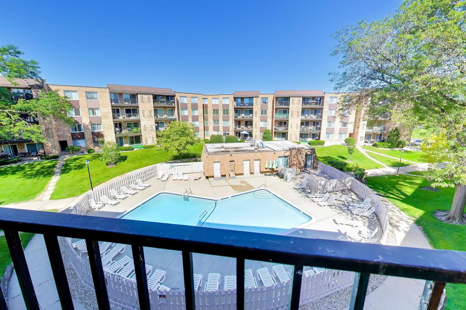 502 West Huntington Commons Road, Unit 340 Mount Prospect, IL 60056 - Photo 22 of 25