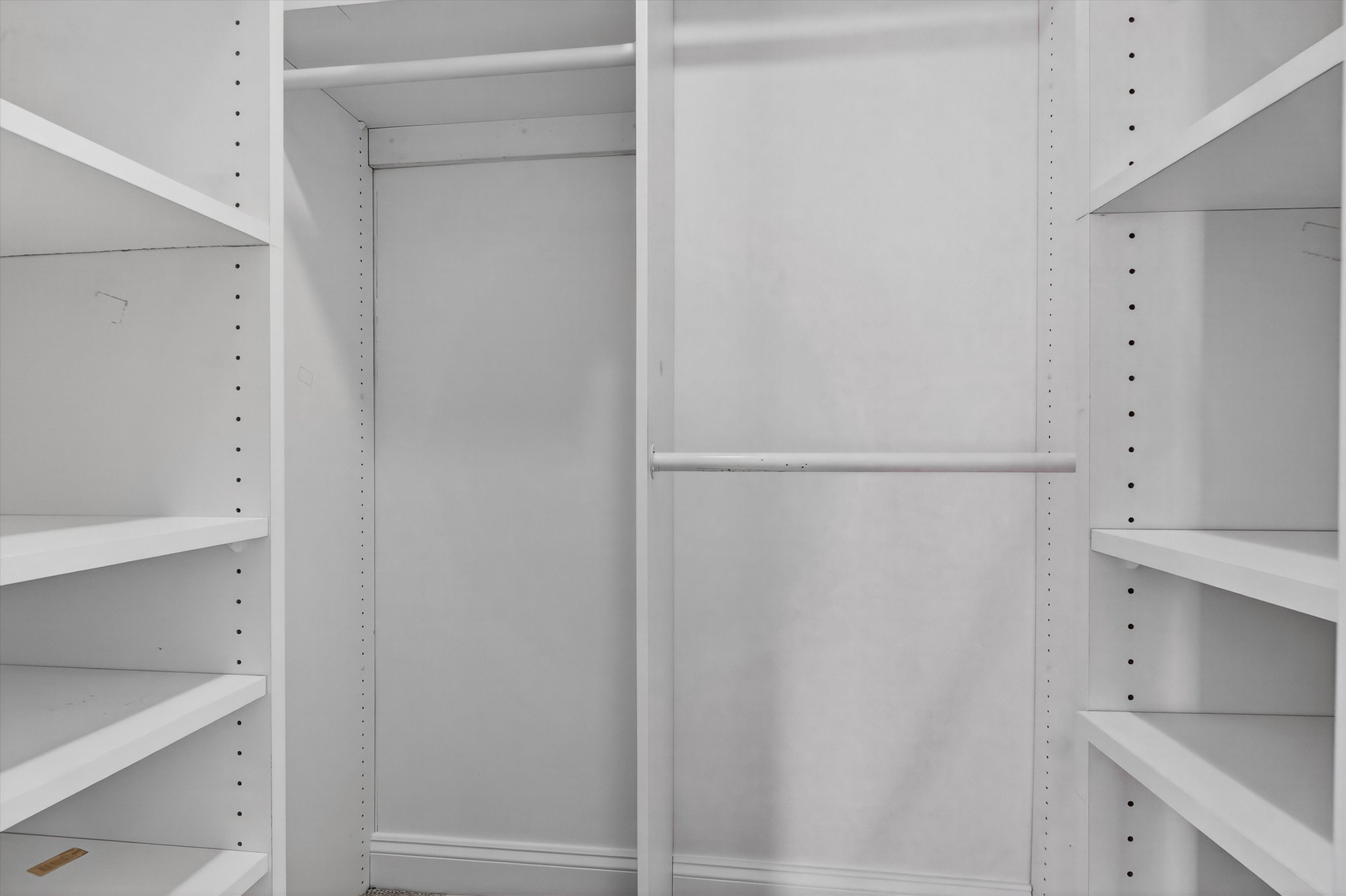 100 Seaview Avenue, Unit 3I Norwalk, CT 06855 - Photo 23 of 40 a view of cabinets