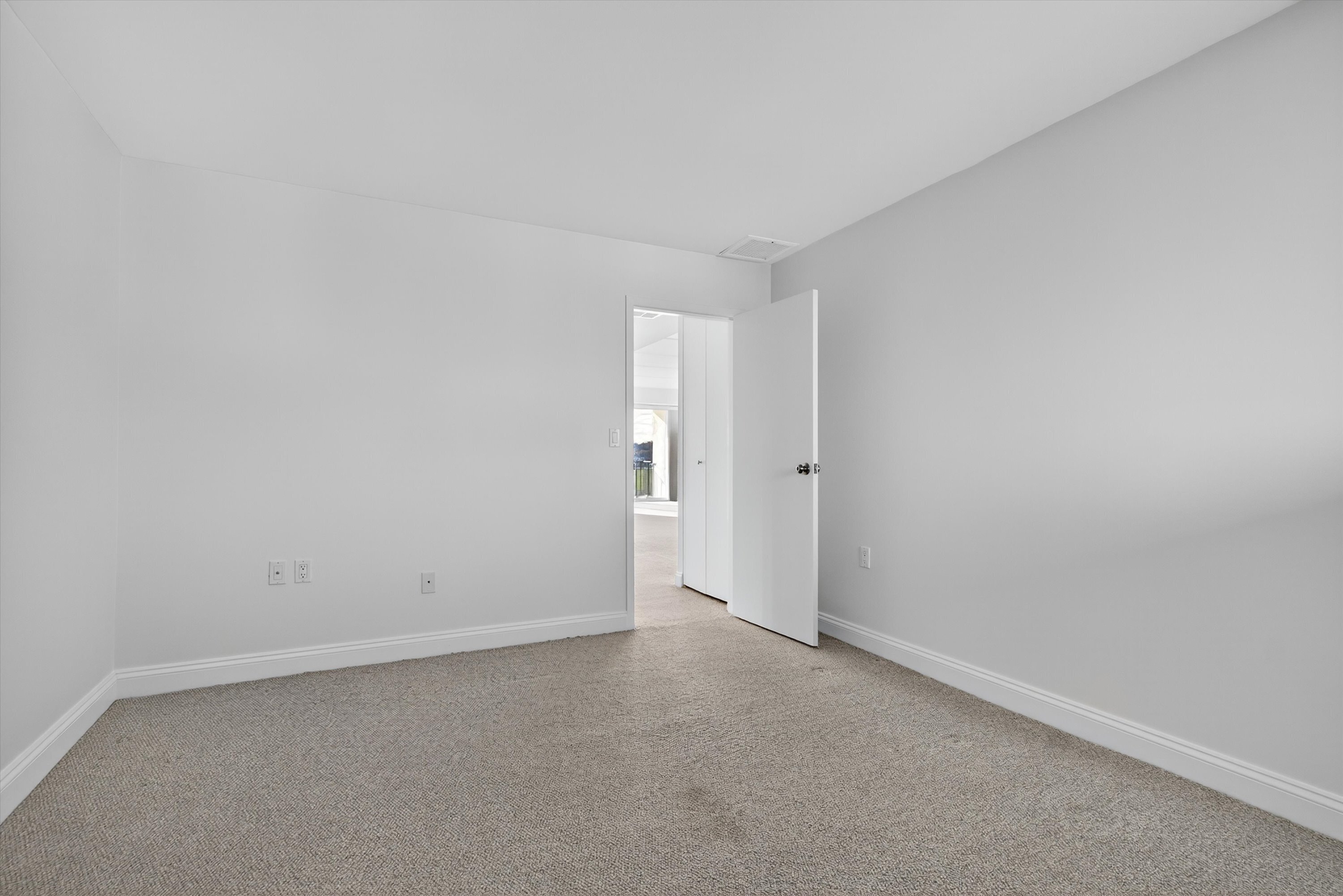 100 Seaview Avenue, Unit 3I Norwalk, CT 06855 - Photo 24 of 40 a view of an empty room