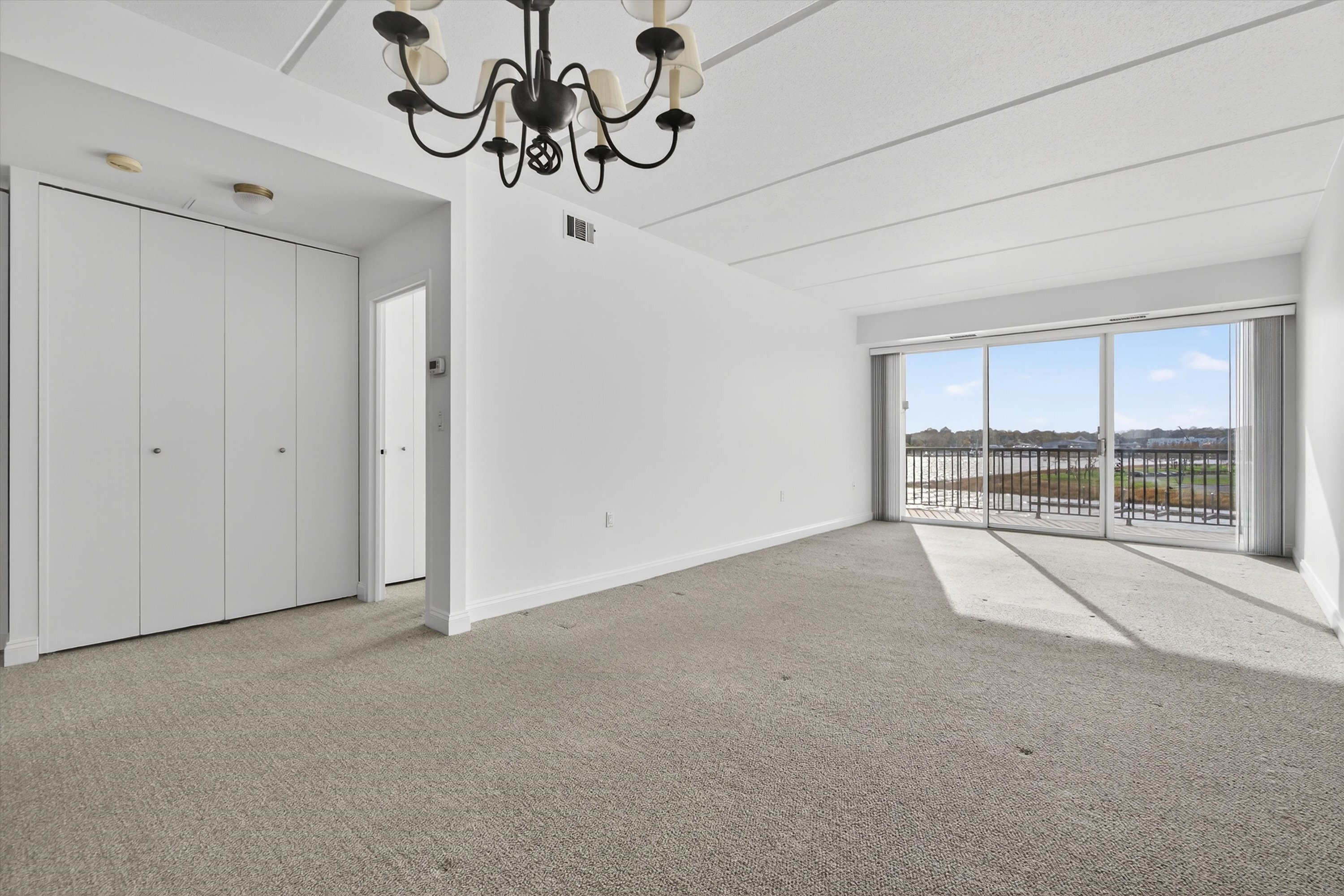 100 Seaview Avenue, Unit 3I Norwalk, CT 06855 - Photo 10 of 40 a view of an empty room with a window