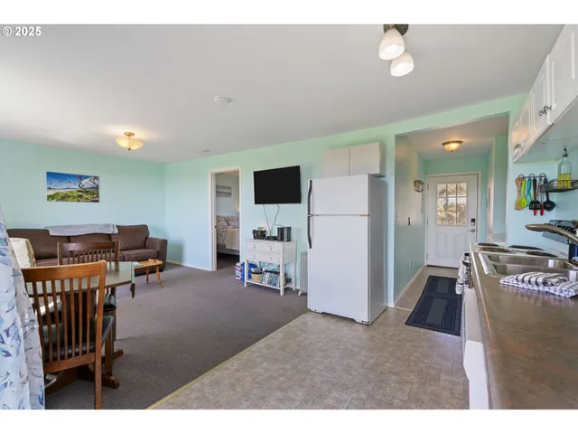 $700,000 | 269 South Pacific Street, Rockaway Beach, OR 97136