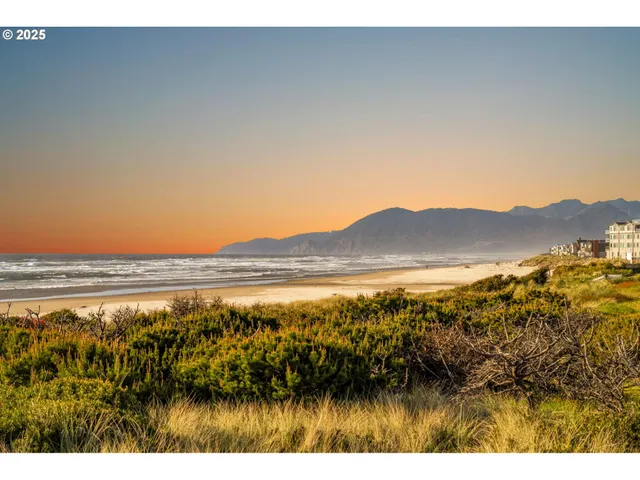 $700,000 | 269 South Pacific Street, Rockaway Beach, OR 97136