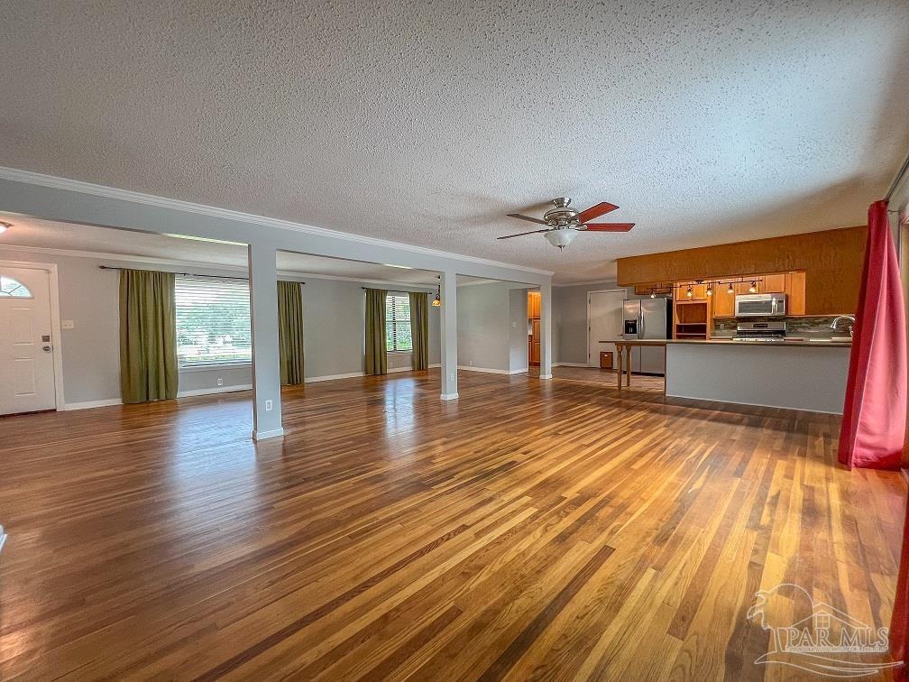 3283 Bold Ruler Drive Cantonment, FL 32533 - Photo 6 of 50 Gallery Image 6