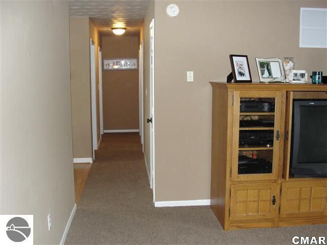 5753 East Pleasant Valley Road Shepherd, MI 48883 - Photo 3 of 14 1770636-2.JPG