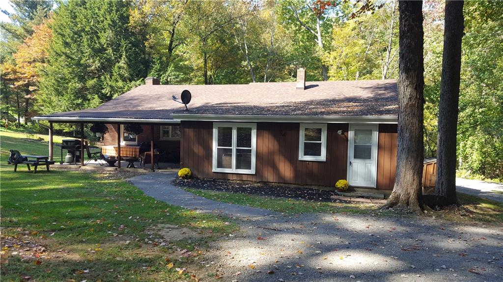 821 Dick Road Renfrew, PA 16053 - Photo 3 of 25