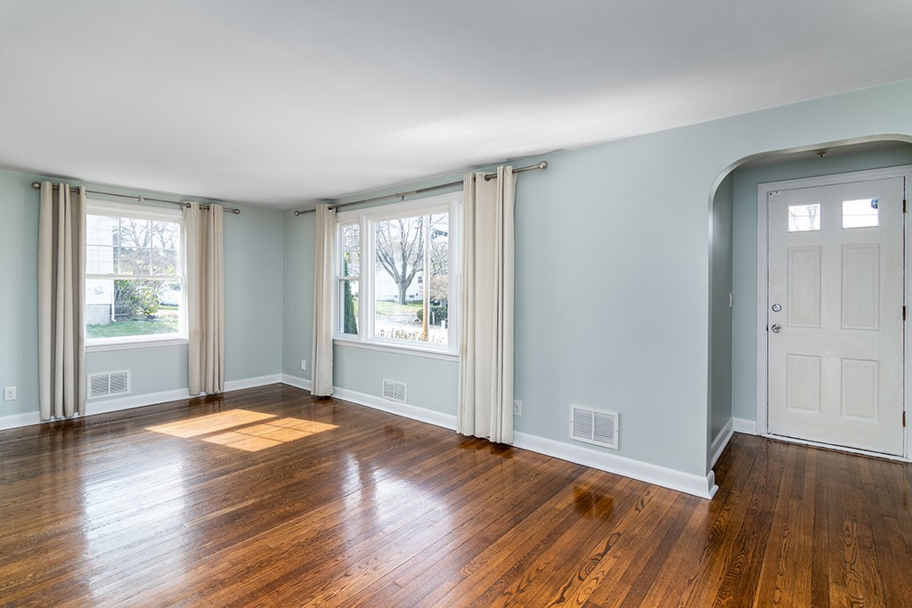 150 Lewiston Street Warwick, RI 02889 - Photo 14 of 24