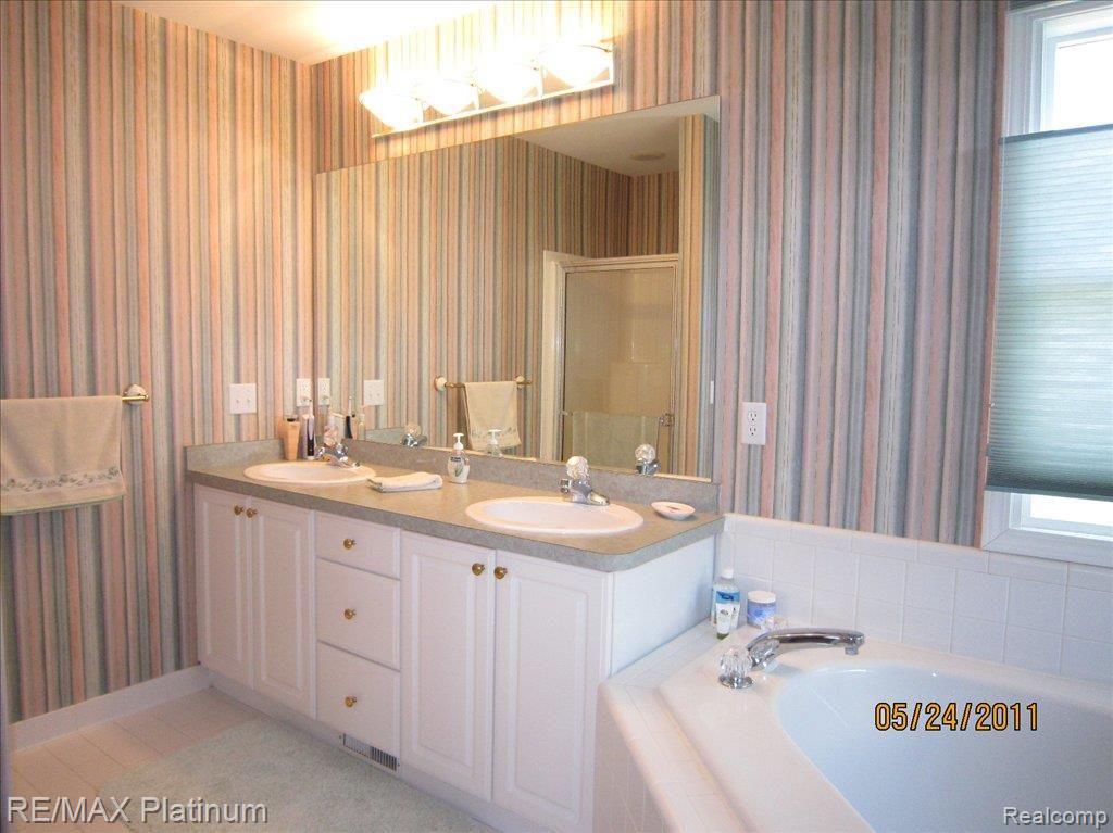 1669 Clover Ridge Drive Howell, MI 48843 - Photo 9 of 19 clover ridge master bath