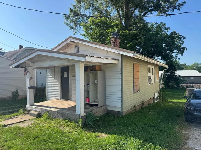$30,000 | 418 West Oak Street, Oakland City, IN 47660