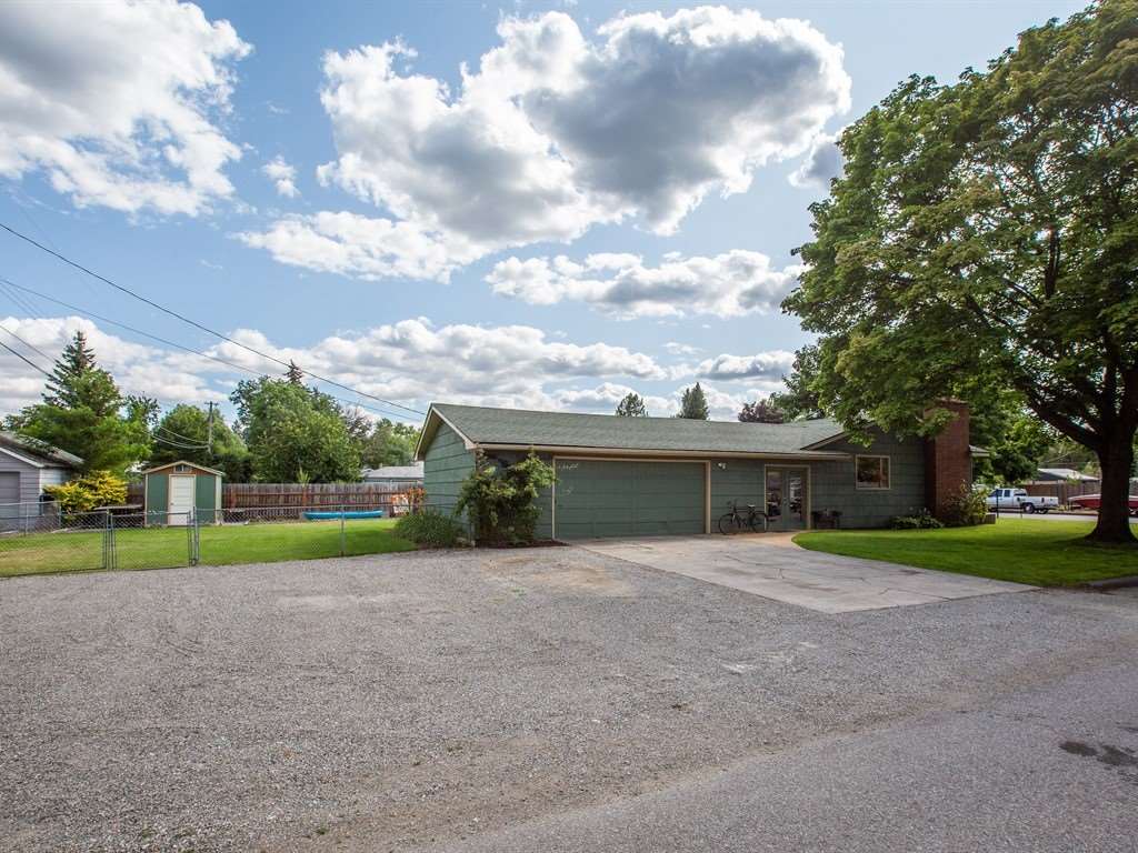 1205 South Skipworth Road Spokane Valley, WA 99206 - Photo 3 of 20 Gallery Image 3
