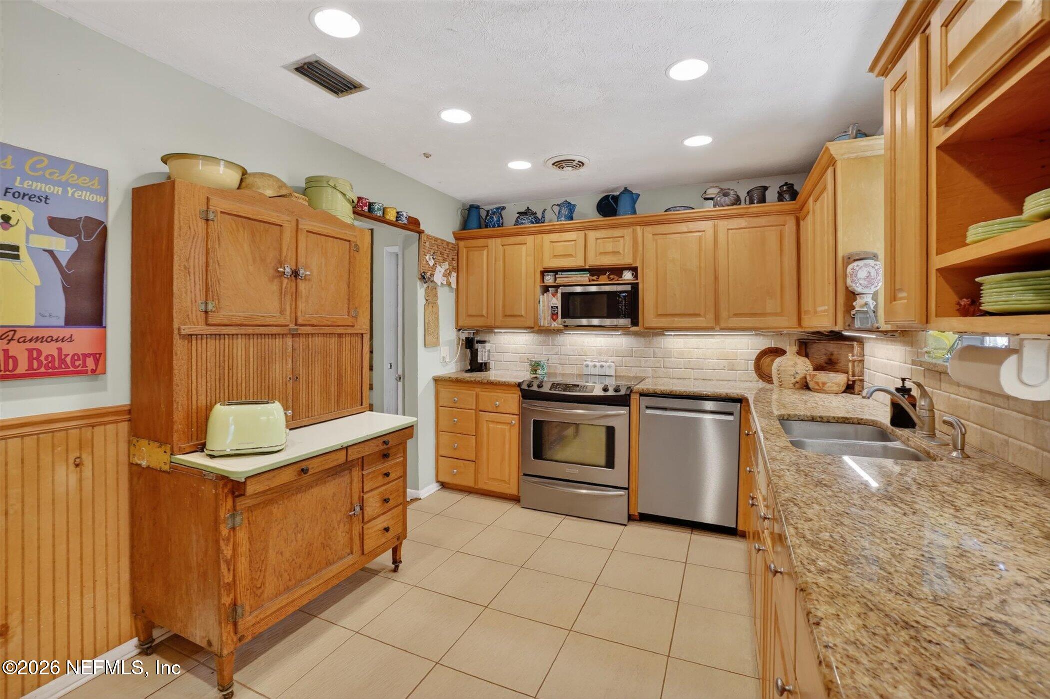 8530 Sanchez Road Jacksonville, FL 32217 - Photo 13 of 42 13