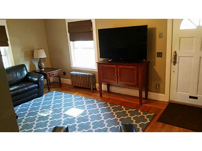 10 Benedict Road Warwick, RI 02888 - Photo 2 of 12 Living Room.