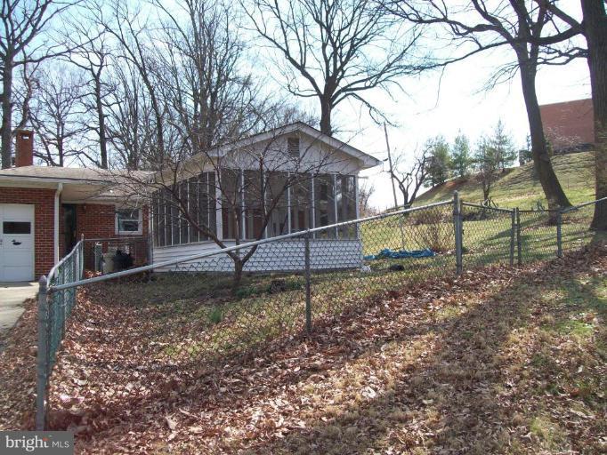 5811 Park Road Brooklyn, MD 21225 - Photo 10 of 15 Exterior #3