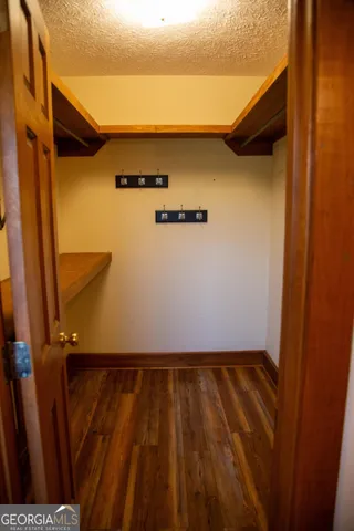 a view of walk in closet