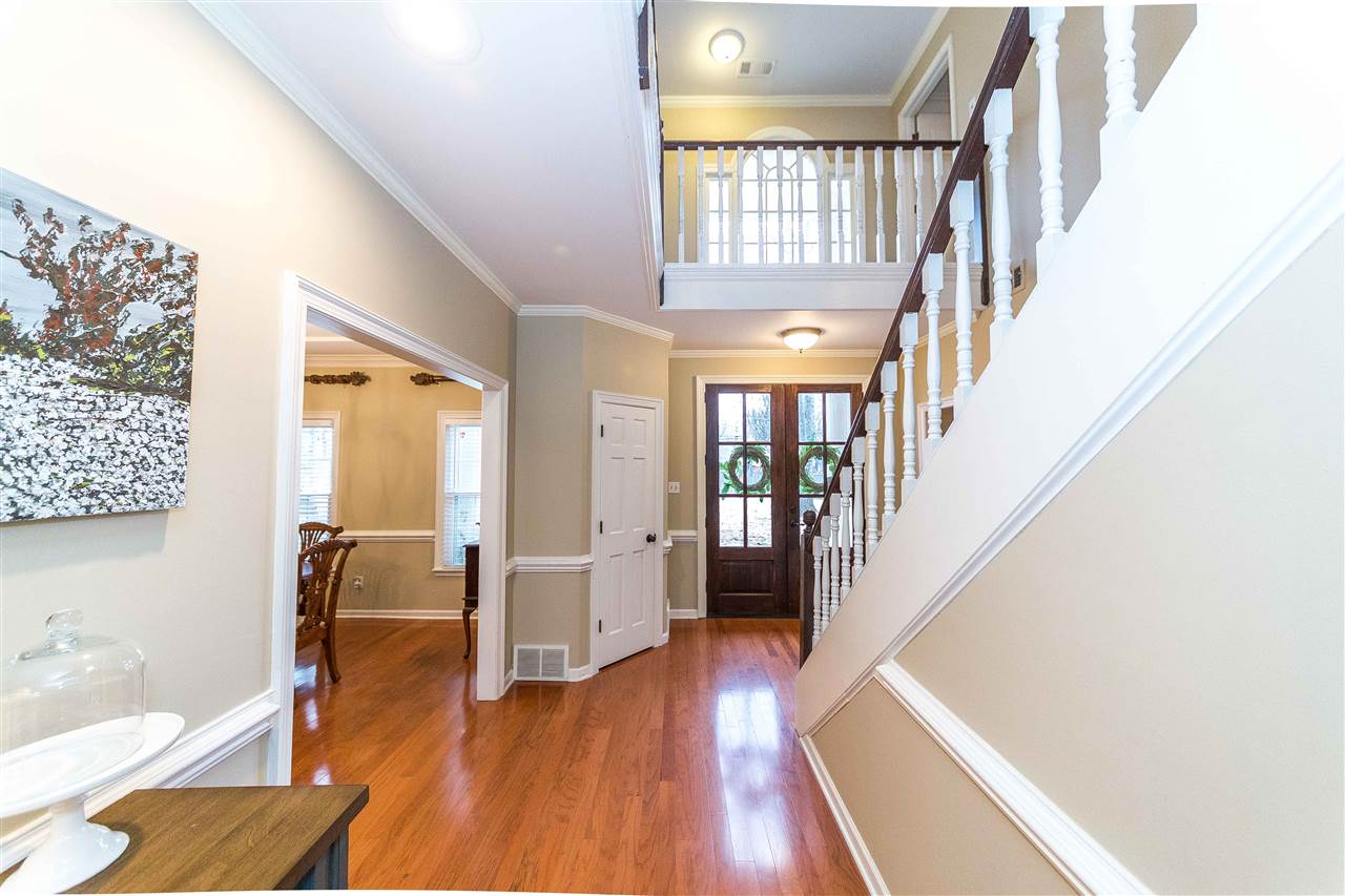 1211 Frank Road Collierville, TN 38017 - Photo 4 of 23 This large open entry in welcoming and inviting to all your guest.