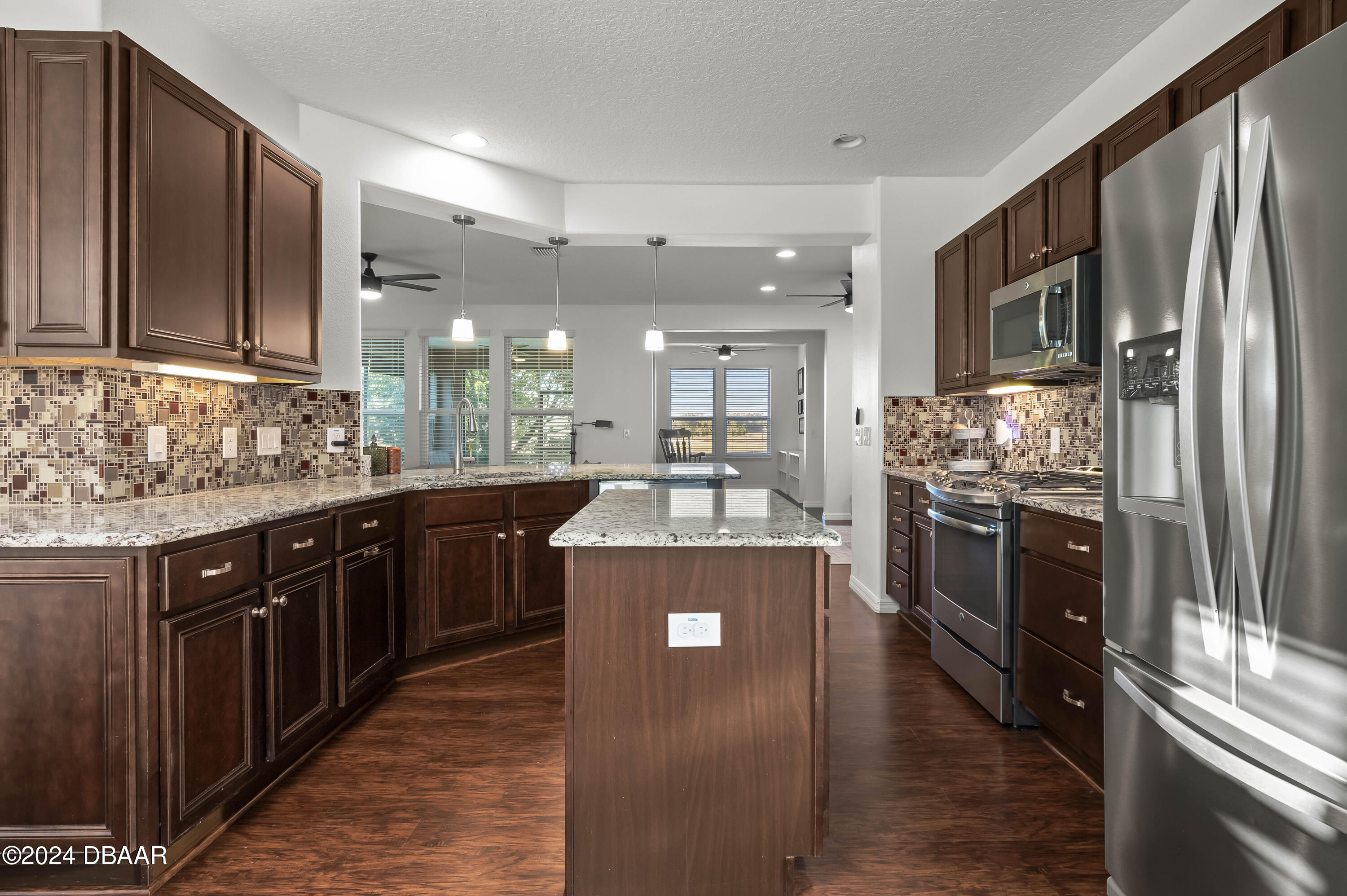 4747 Northwest 35th Ln Road Ocala, FL 34482 - Photo 11 of 35 4.5