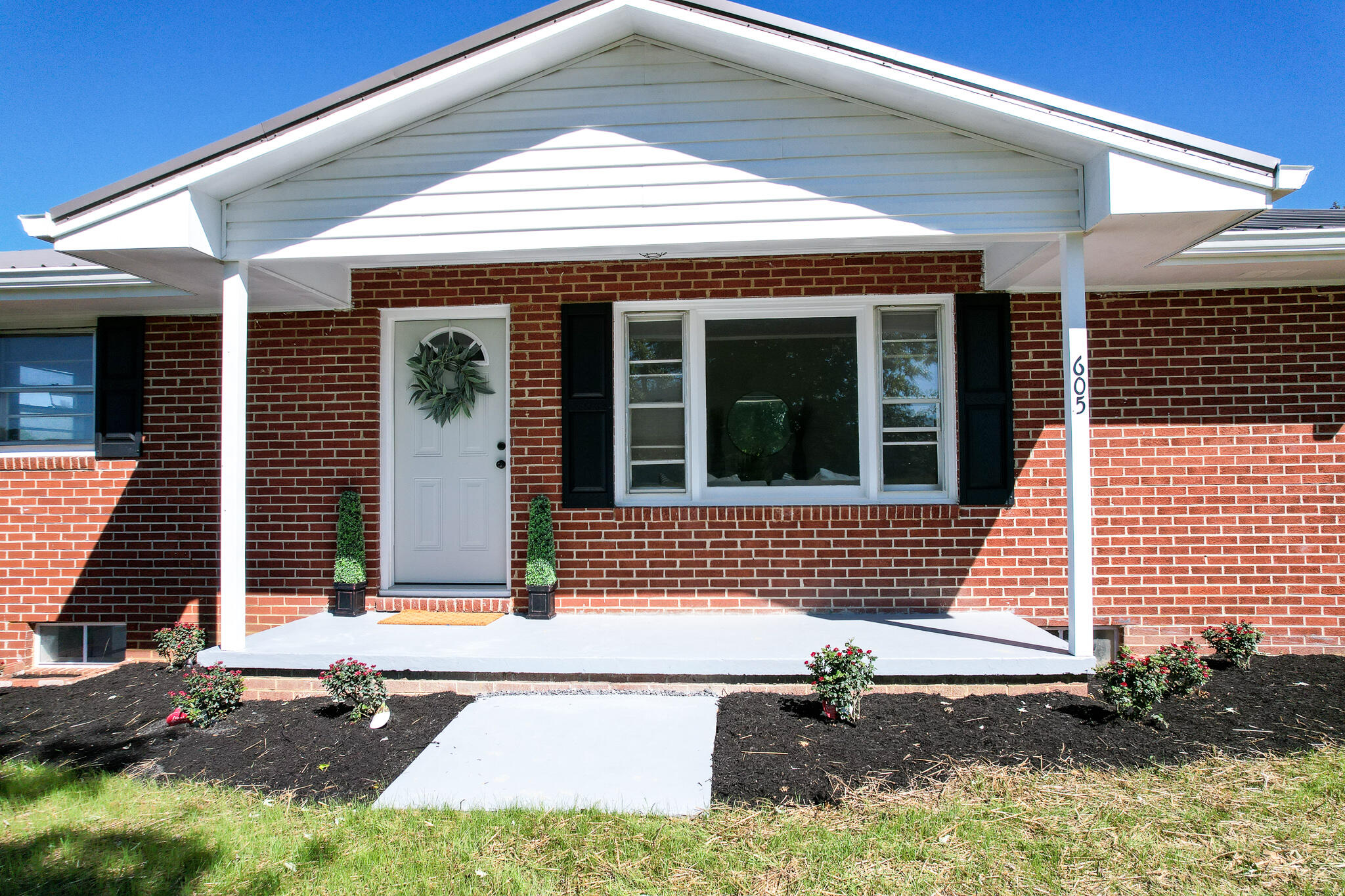 605 Seaton Road Afton, TN 37616 - Photo 20 of 26 DJI_0483