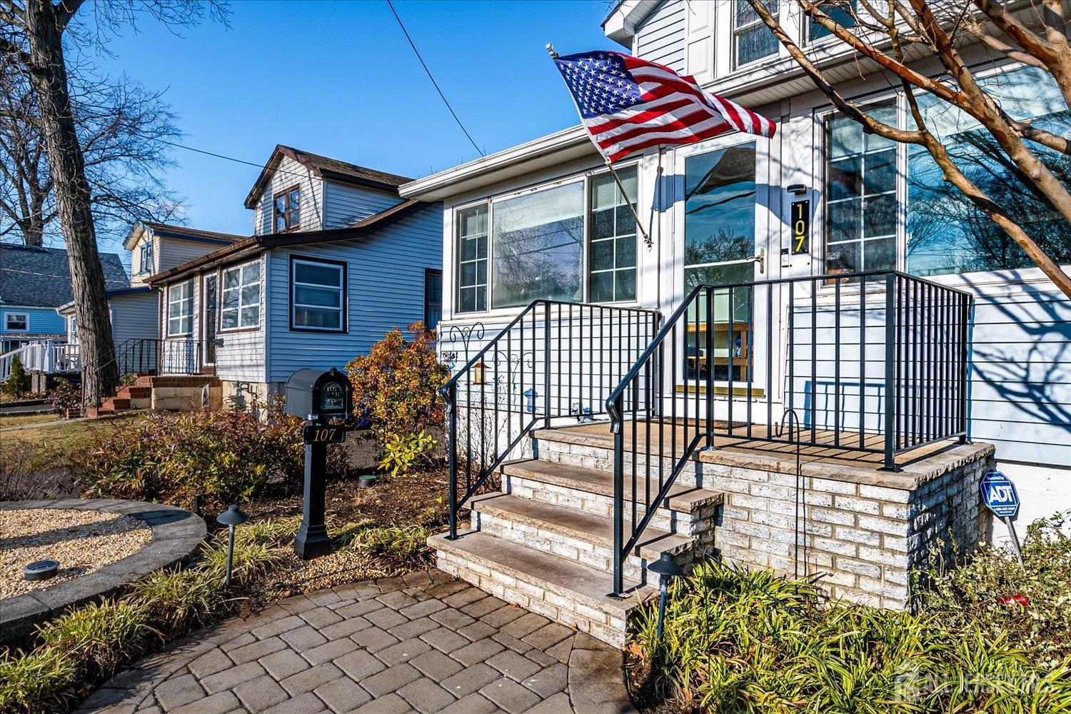 107 Rutgers Street Metuchen, NJ 08840 - Photo 4 of 39 Gallery Image 4