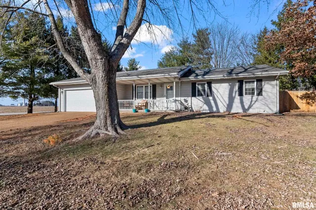 $225,000 | 909 Portland Drive, Sherman, IL 62684