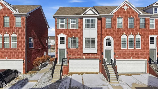 $410,000 | 806 Ivy Lane, Carmel, IN 46032