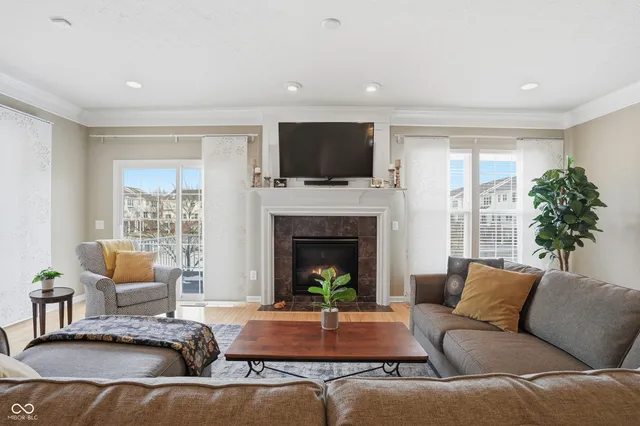 $410,000 | 806 Ivy Lane, Carmel, IN 46032