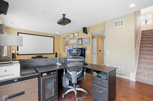 $410,000 | 806 Ivy Lane, Carmel, IN 46032