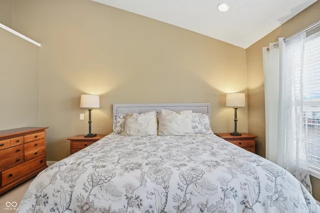 $410,000 | 806 Ivy Lane, Carmel, IN 46032