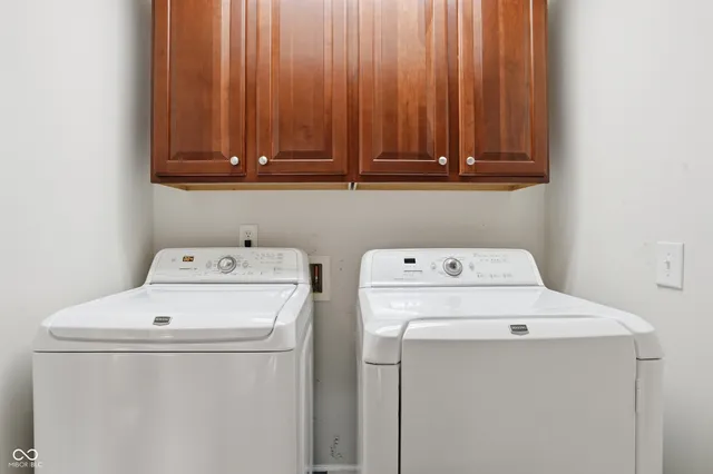 $410,000 | 806 Ivy Lane, Carmel, IN 46032