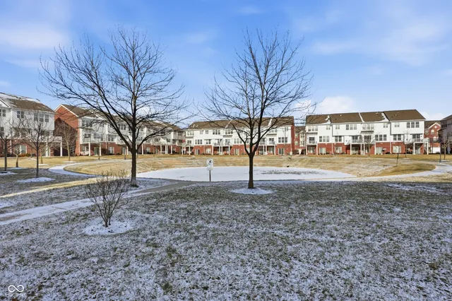 $410,000 | 806 Ivy Lane, Carmel, IN 46032