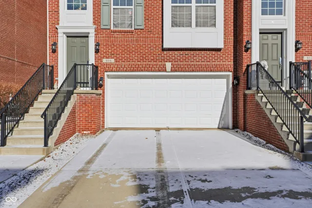 $410,000 | 806 Ivy Lane, Carmel, IN 46032